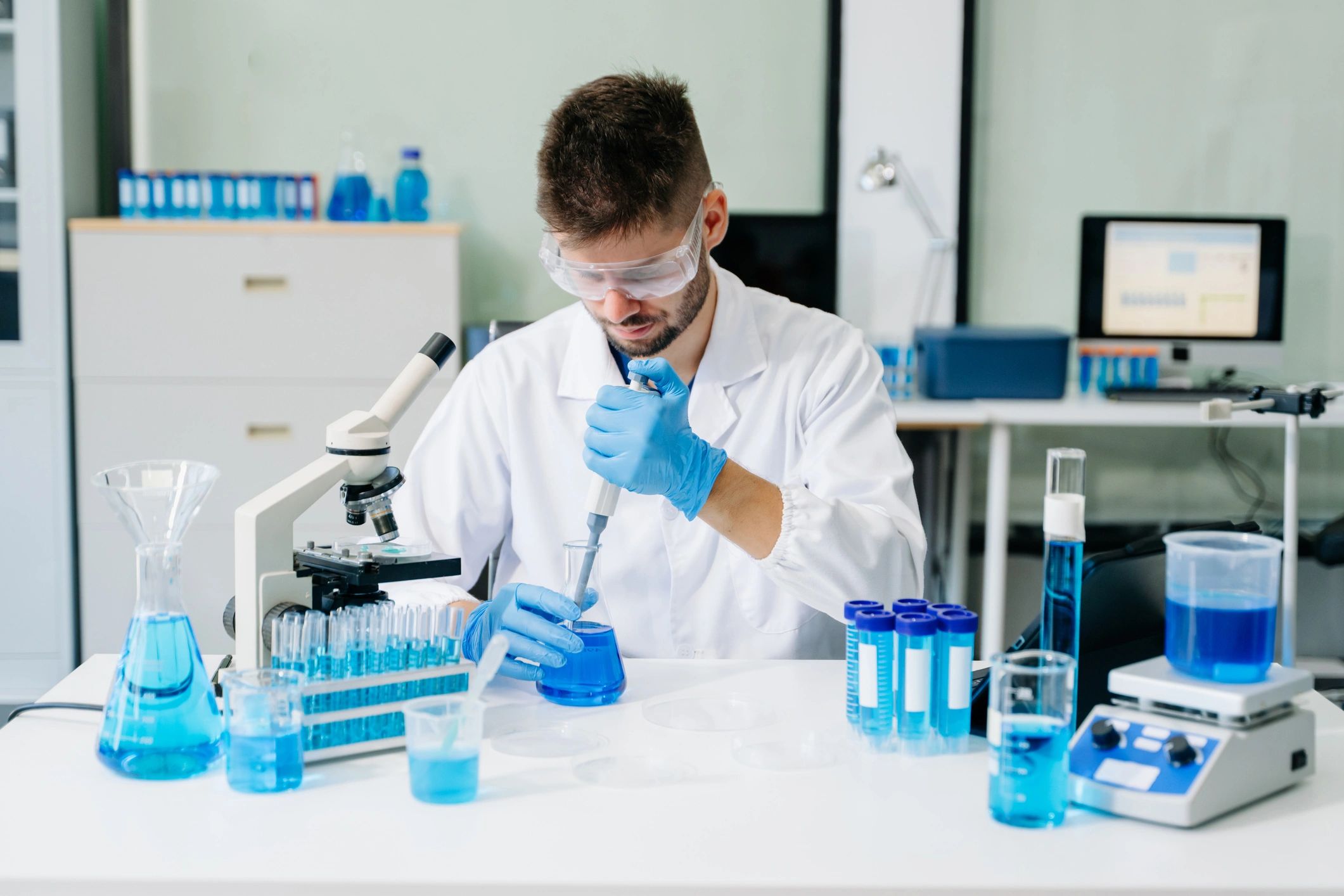 Portrait of a biotechnologist working in a laboratory.